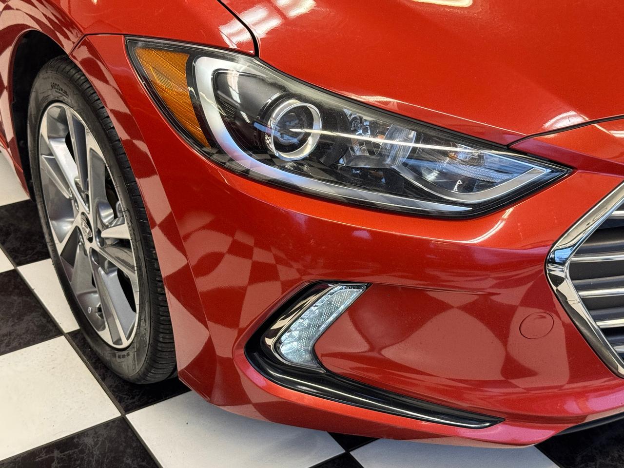 2017 Hyundai Elantra LIMITED+sunroof+GPS+ApplePlay+Heated Steering Photo