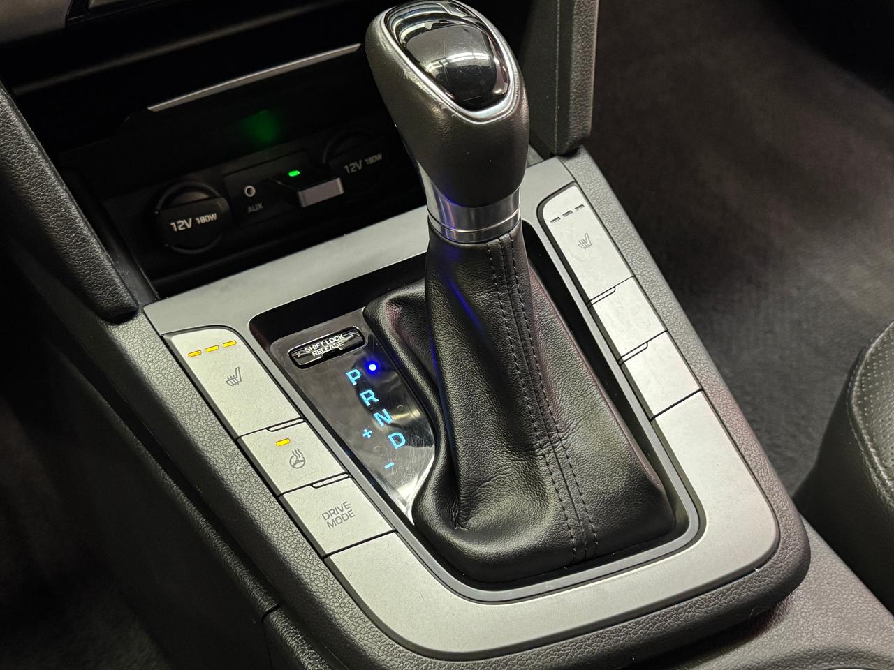2017 Hyundai Elantra LIMITED+sunroof+GPS+ApplePlay+Heated Steering Photo
