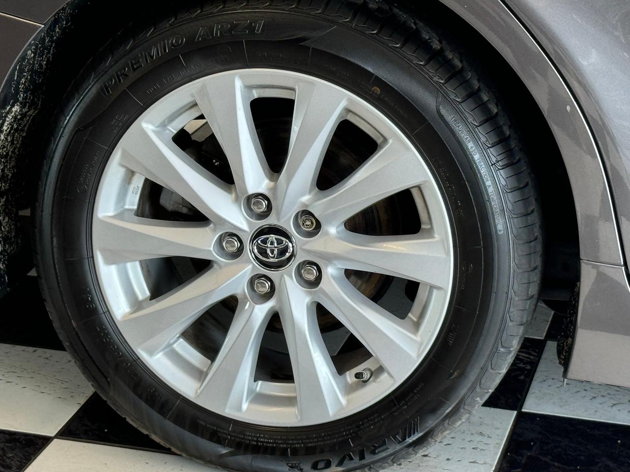 2019 Toyota Camry LE+Adaptive Cruise+Lane Keep Assis+Camera Photo