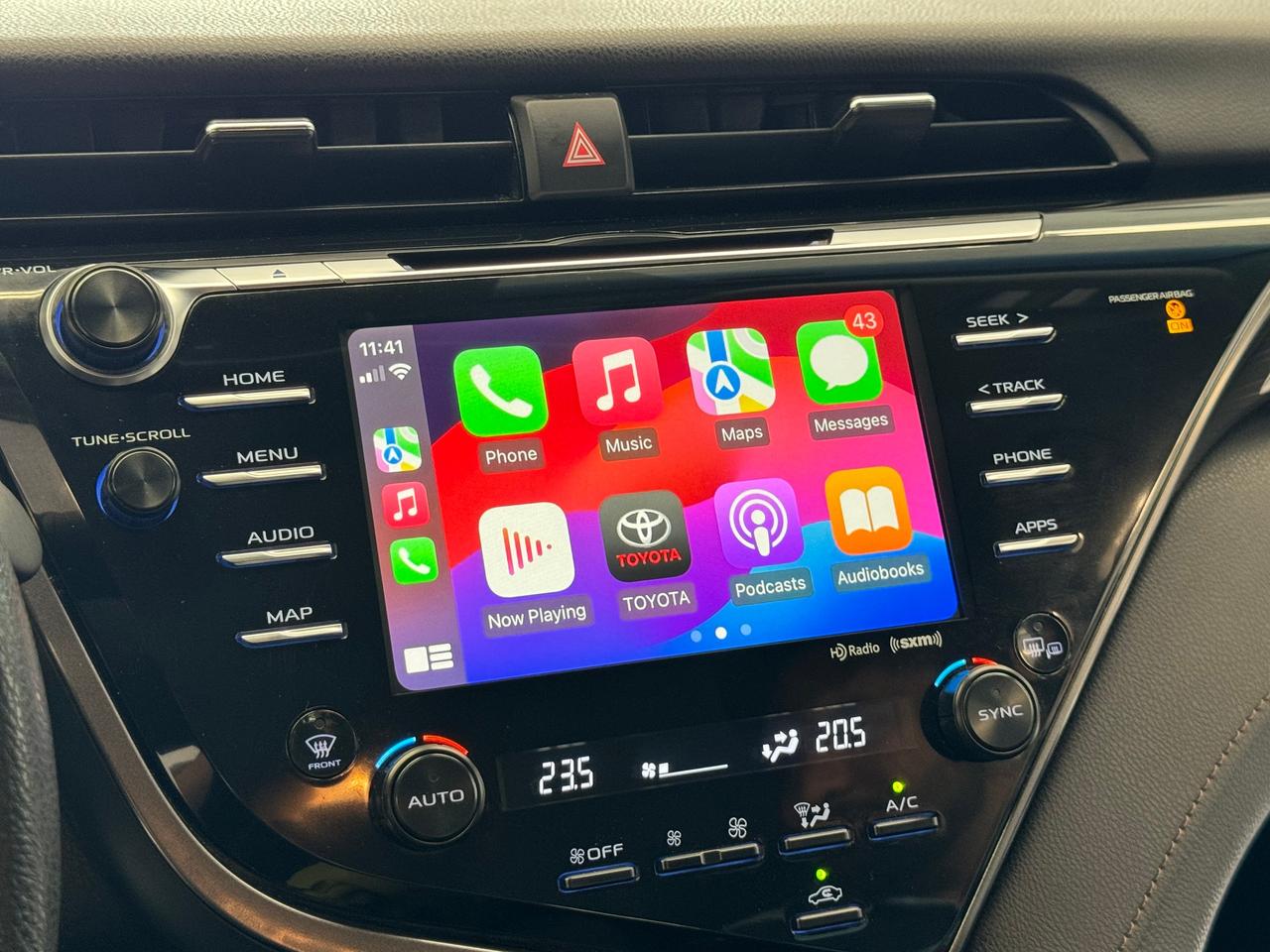 2019 Toyota Camry LE+Adaptive Cruise+Lane Keep Assis+Camera Photo