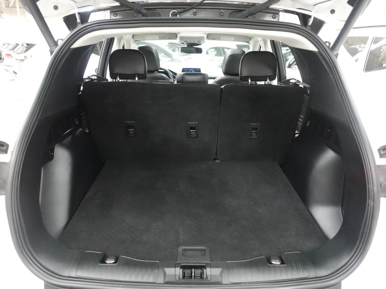 2020 Ford Escape SEL | AWD | Nav | Leather | Heated Seats | CarPlay
