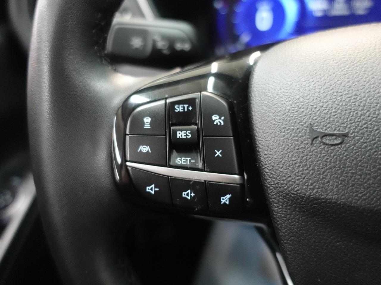 2020 Ford Escape SEL | AWD | Nav | Leather | Heated Seats | CarPlay