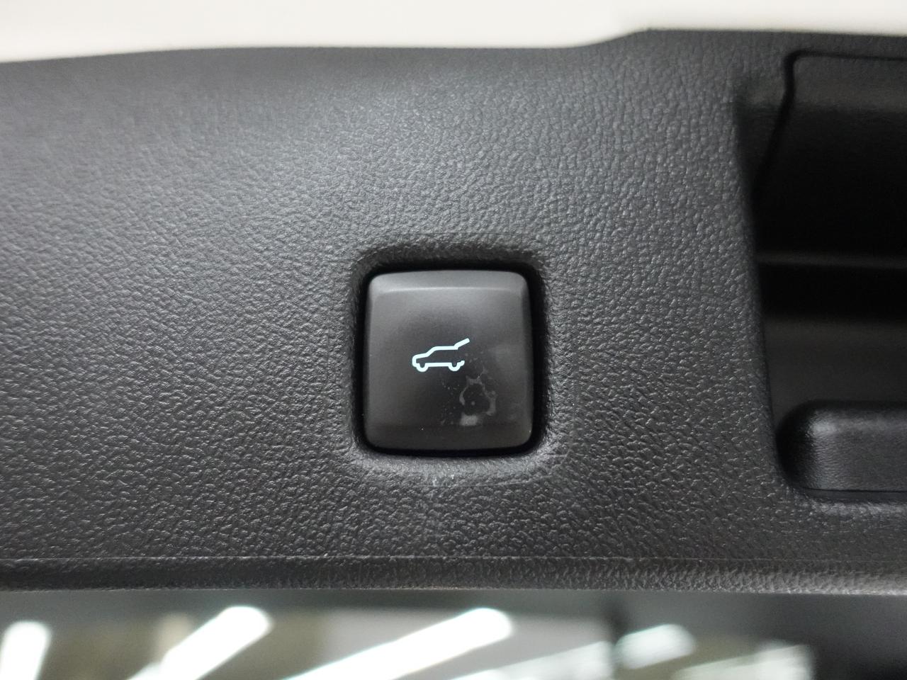 2020 Ford Escape SEL | AWD | Nav | Leather | Heated Seats | CarPlay
