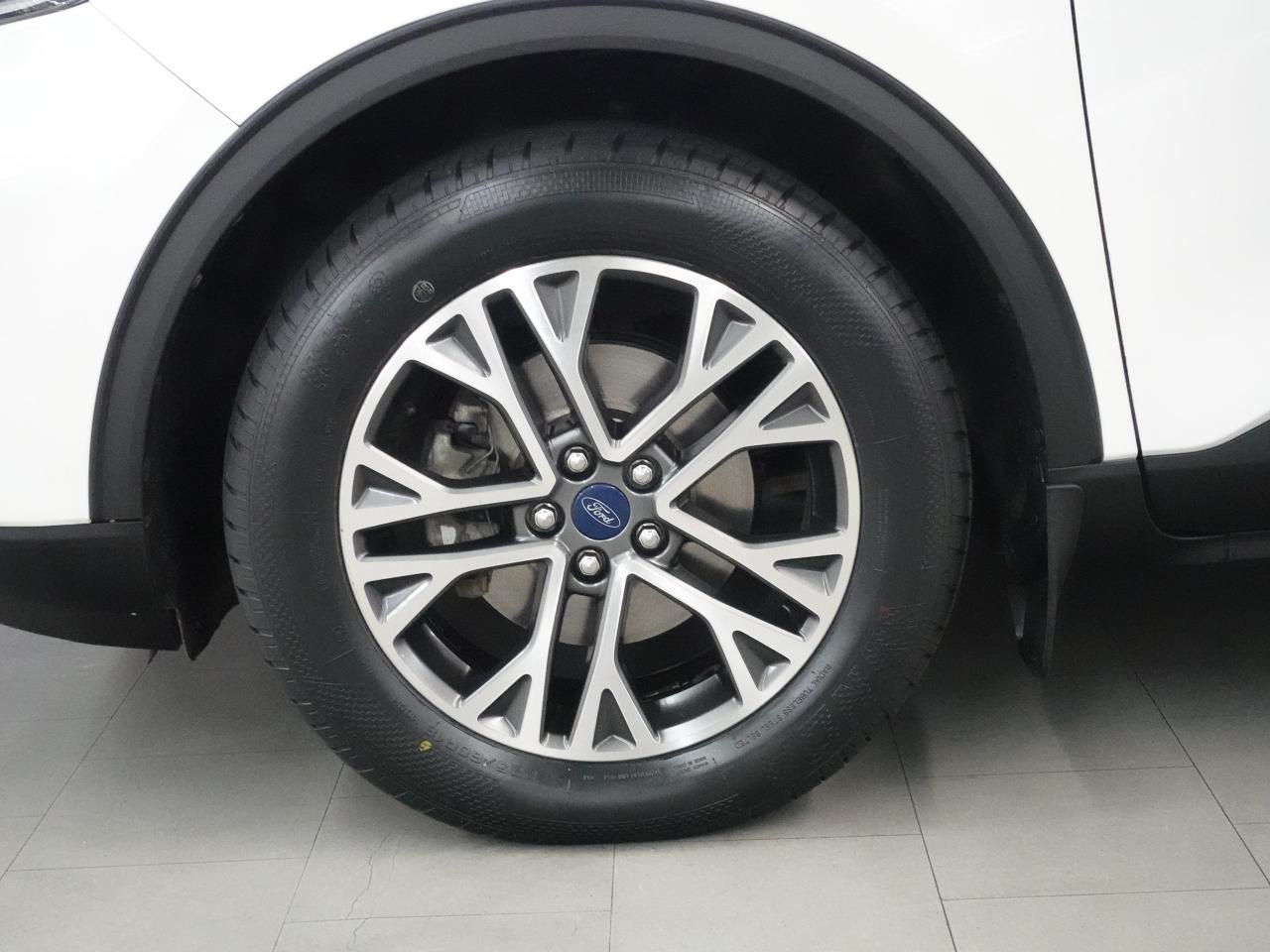 2020 Ford Escape SEL | AWD | Nav | Leather | Heated Seats | CarPlay