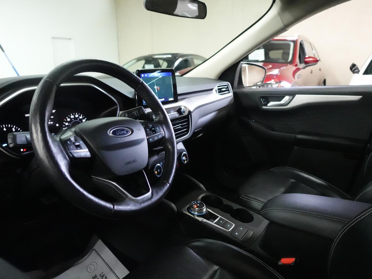 2020 Ford Escape SEL | AWD | Nav | Leather | Heated Seats | CarPlay