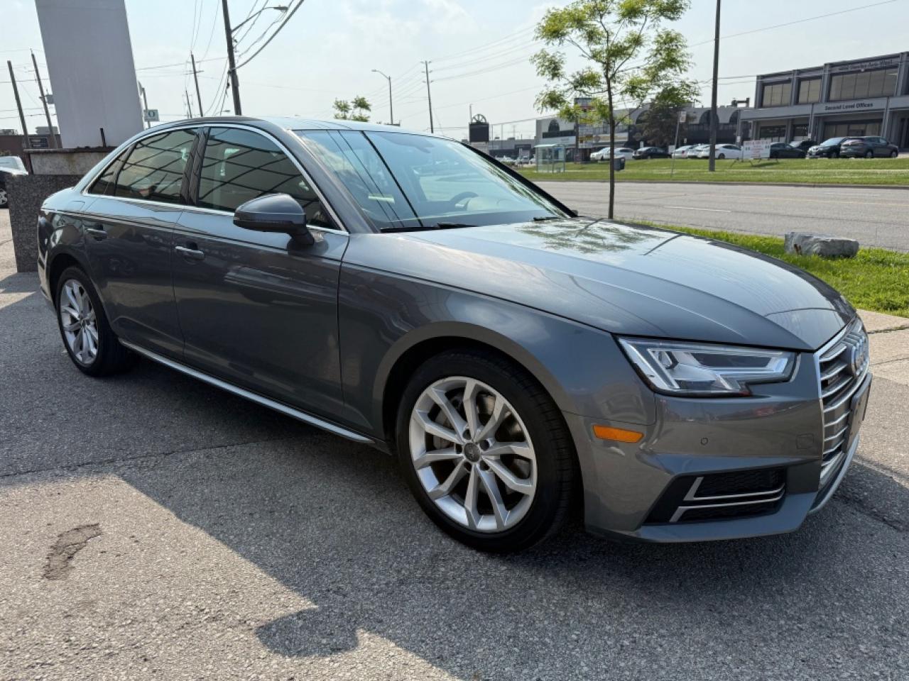 2018 Audi A4 2.0 TFSI quattro Progressiv - Photo #10