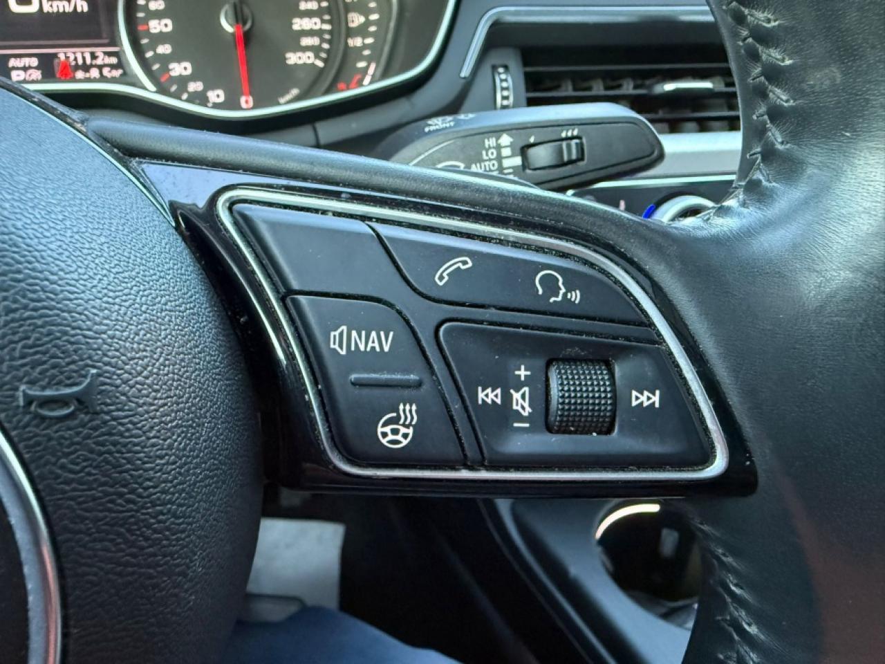 2018 Audi A4 QUATTRO PROGRESSIV/ SUNROOF/ NAVIGATION/ REAR FRON - Photo #15