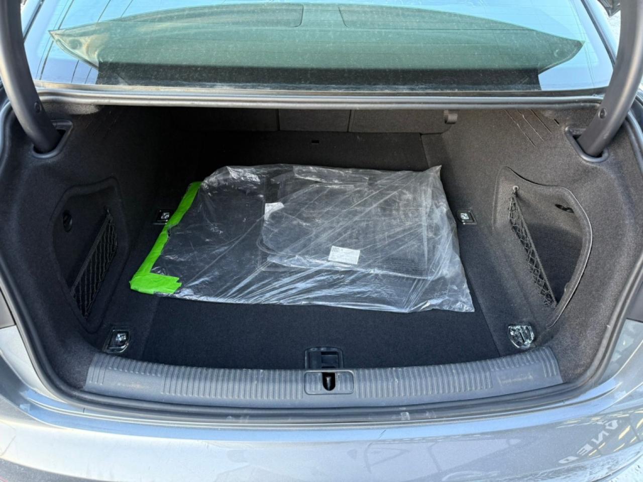 2018 Audi A4 QUATTRO PROGRESSIV/ SUNROOF/ NAVIGATION/ REAR FRON - Photo #23