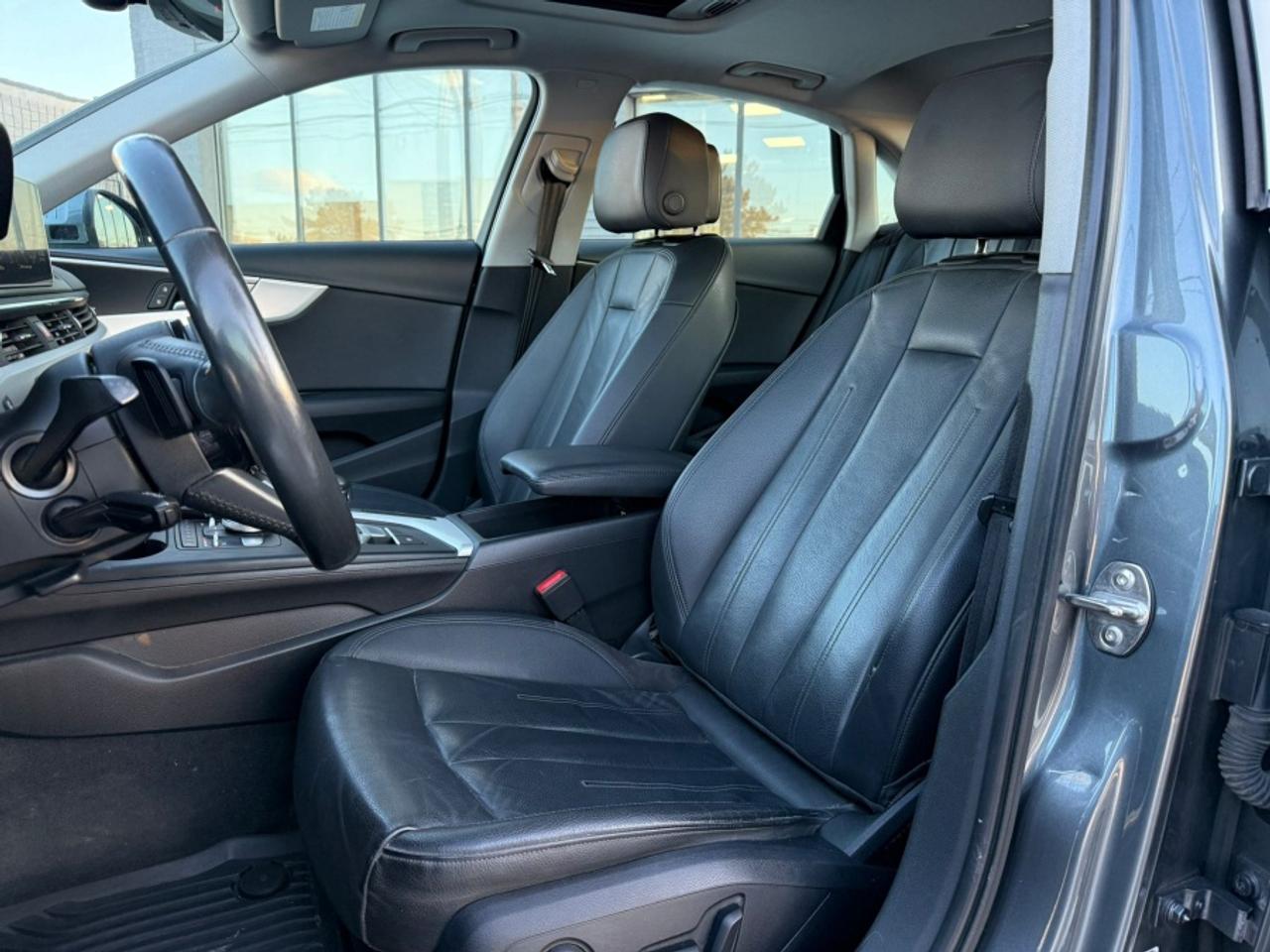 2018 Audi A4 QUATTRO PROGRESSIV/ SUNROOF/ NAVIGATION/ REAR FRON - Photo #11