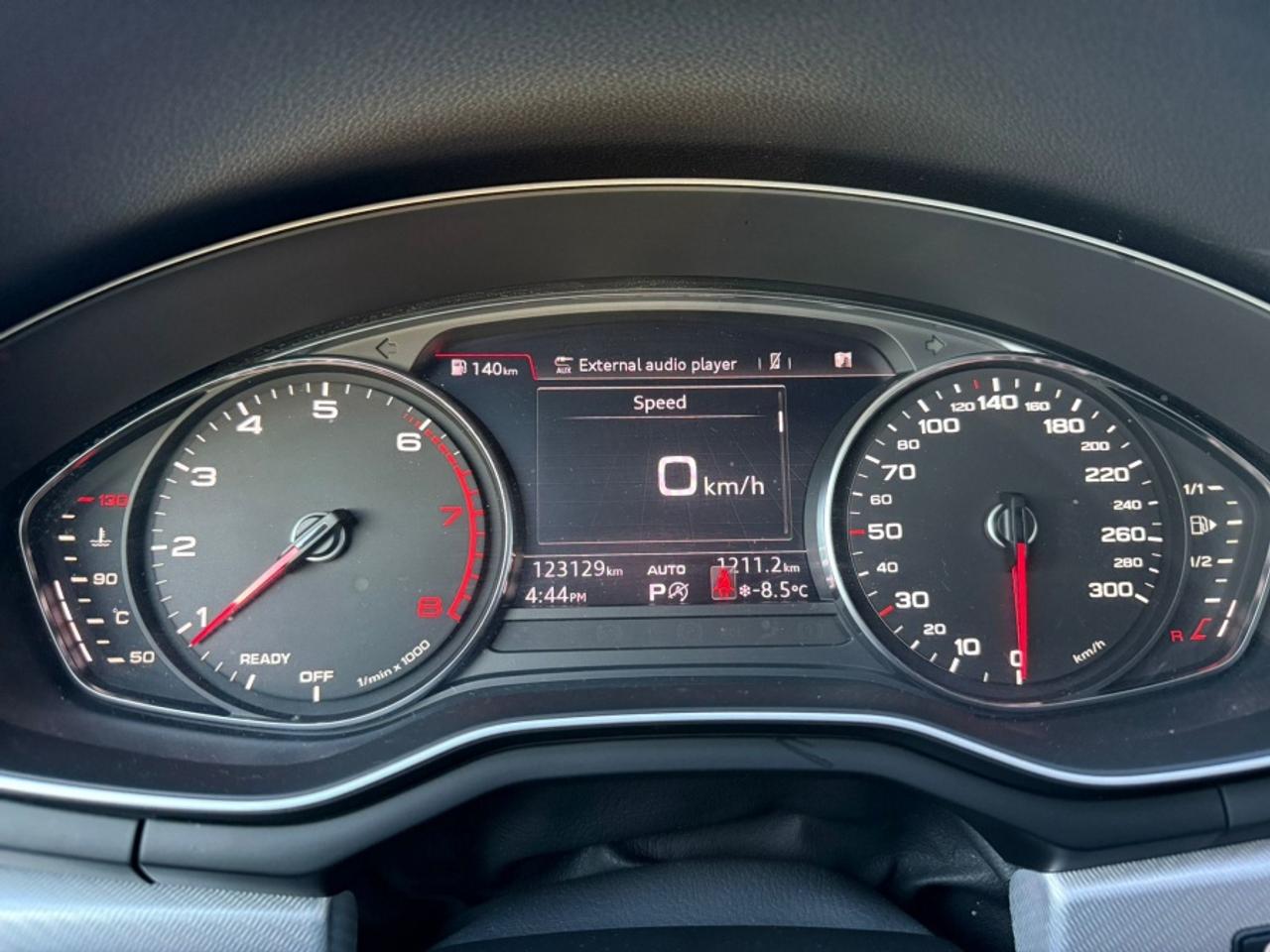 2018 Audi A4 QUATTRO PROGRESSIV/ SUNROOF/ NAVIGATION/ REAR FRON - Photo #18