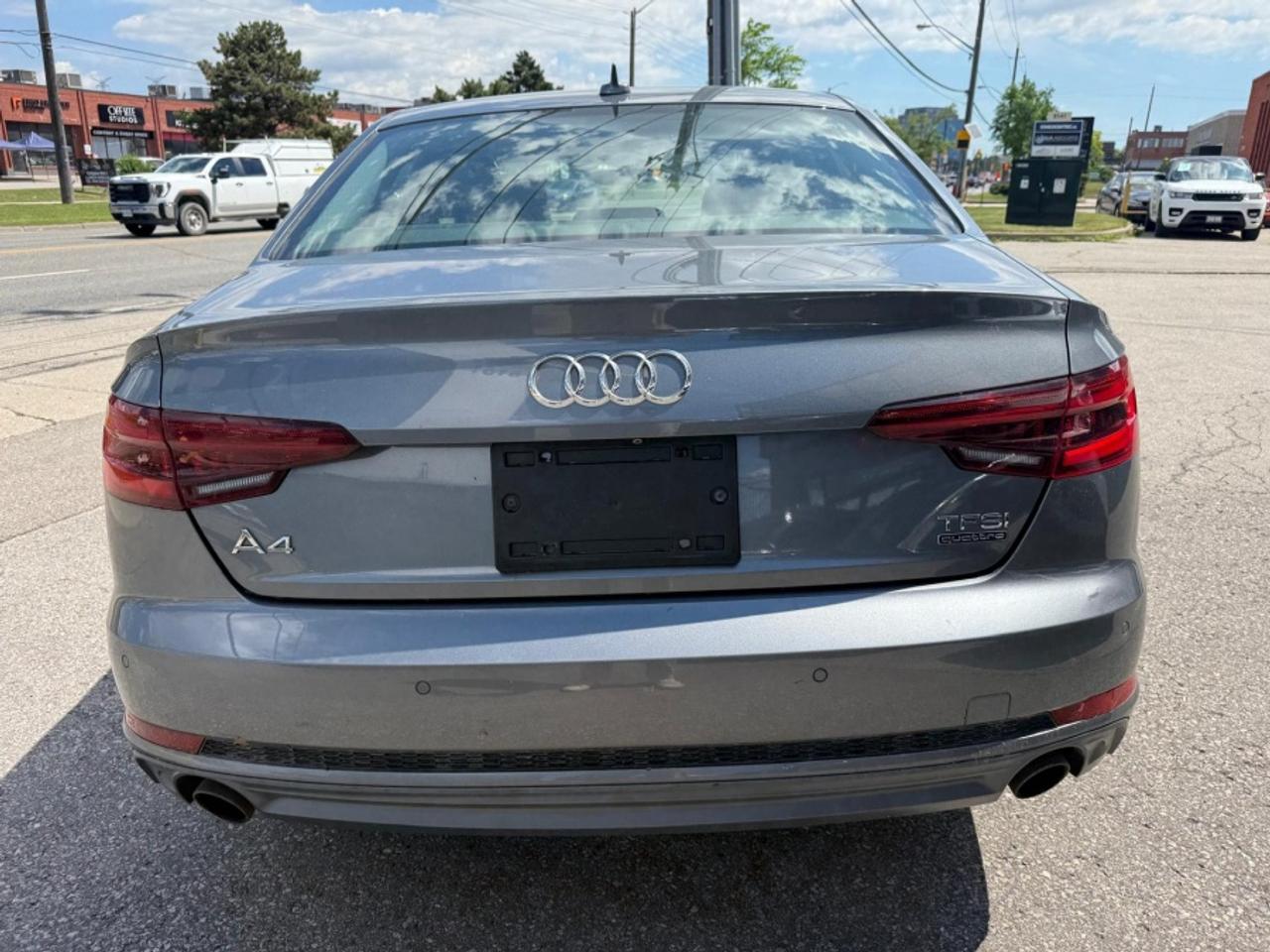 2018 Audi A4 QUATTRO PROGRESSIV/ SUNROOF/ NAVIGATION/ REAR CAM - Photo #6