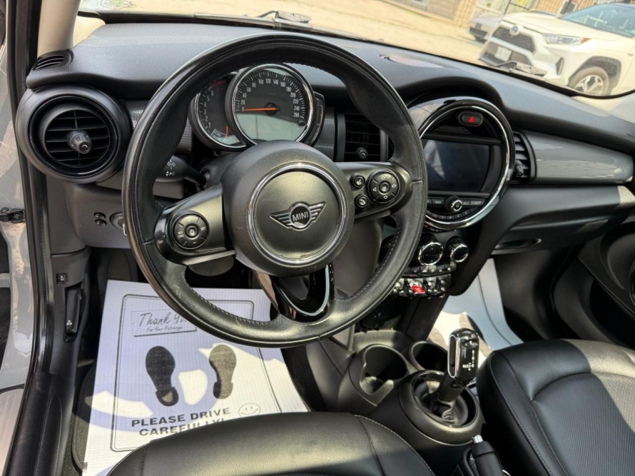 2021 MINI HARDTOP 4 DOOR COOPER/LEATHER/NAVIGATION/SUNROOF/AUTO - Photo #11