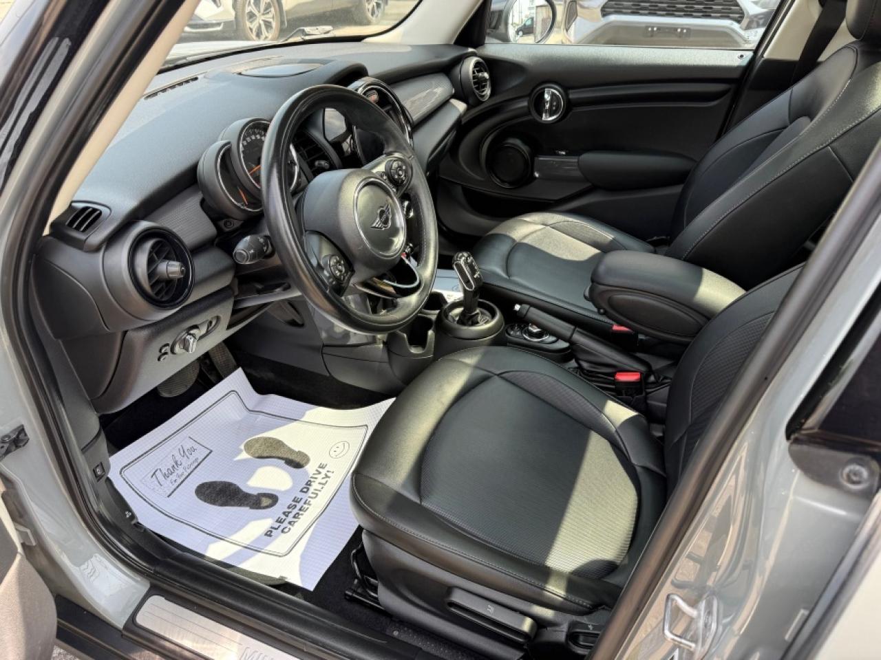 2021 MINI HARDTOP 4 DOOR COOPER/LEATHER/NAVIGATION/SUNROOF/AUTO - Photo #12