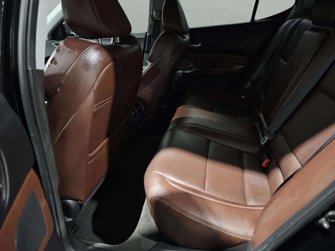 2015 Acura TLX 4dr Sdn SH-AWD V6 Tech - Photo #15