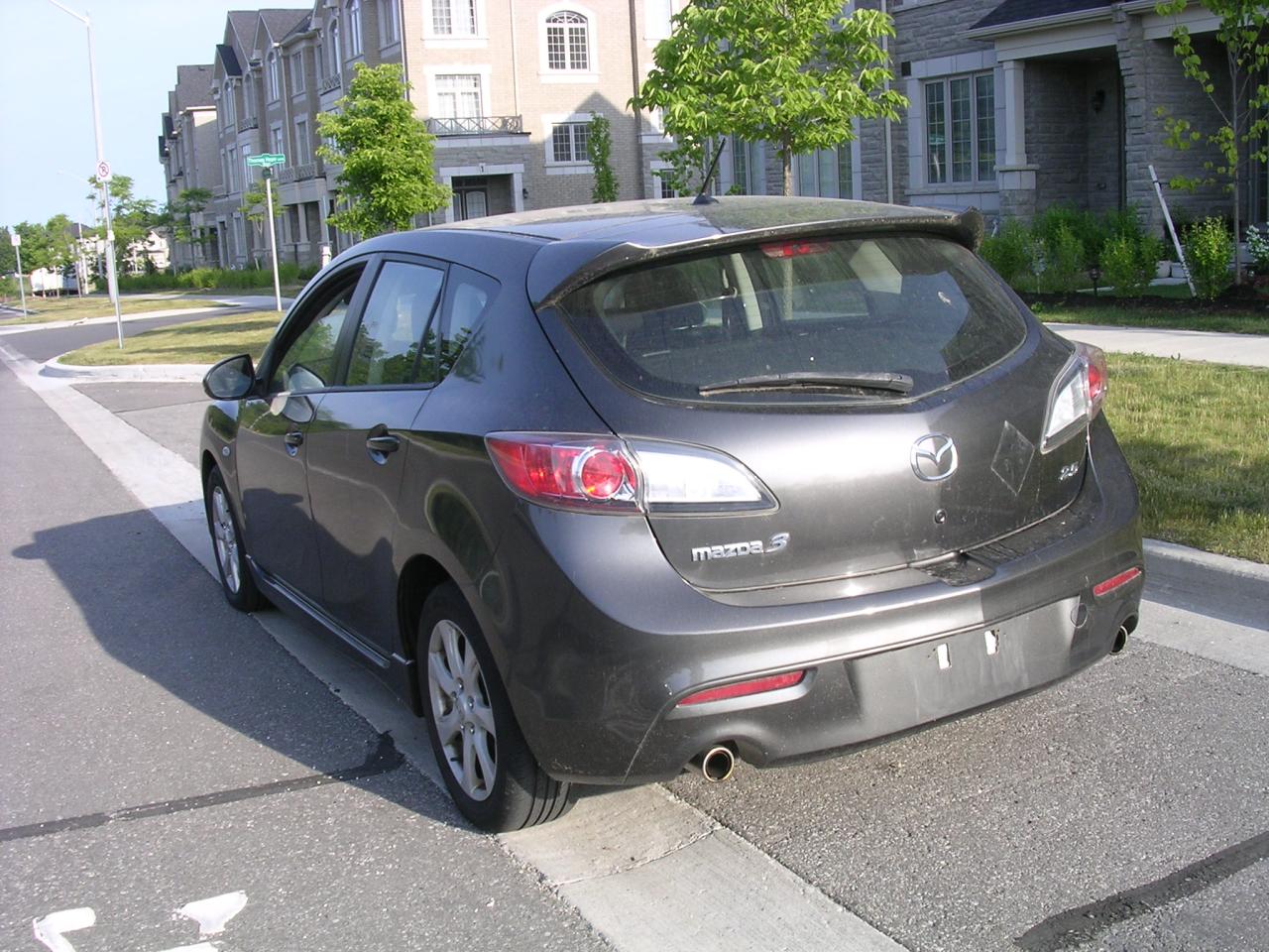 2010 Mazda MAZDA3 GS - Photo #4