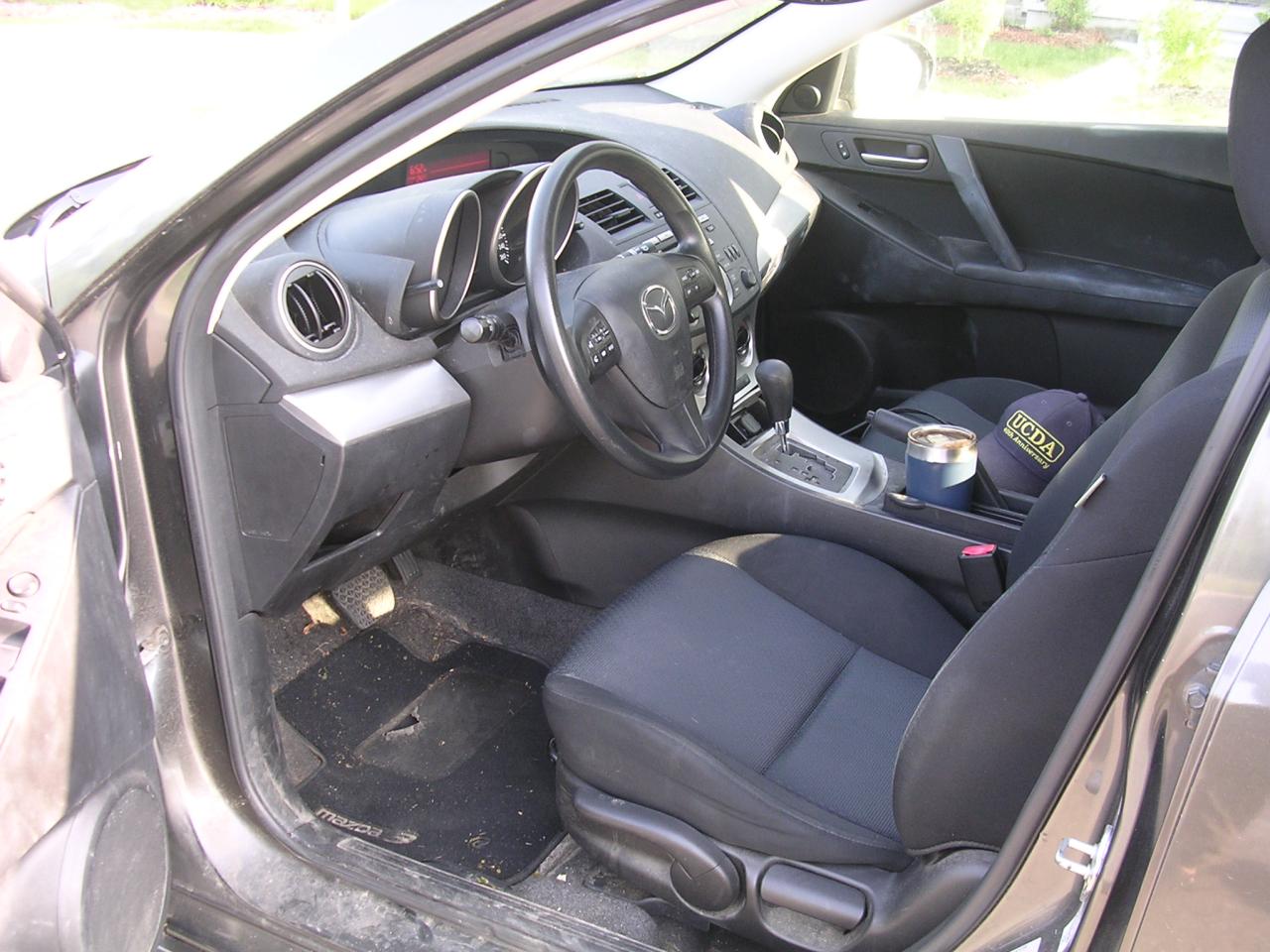 2010 Mazda MAZDA3 GS - Photo #5