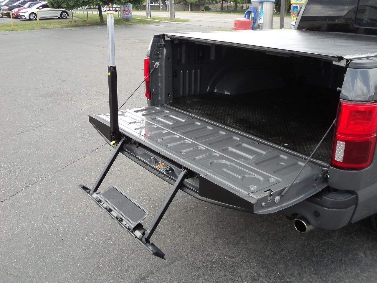2020 Ford F-150 LARIAT SuperCrew 2WD 3.5L6cyl  5.5' Box NavLeather - Photo #36