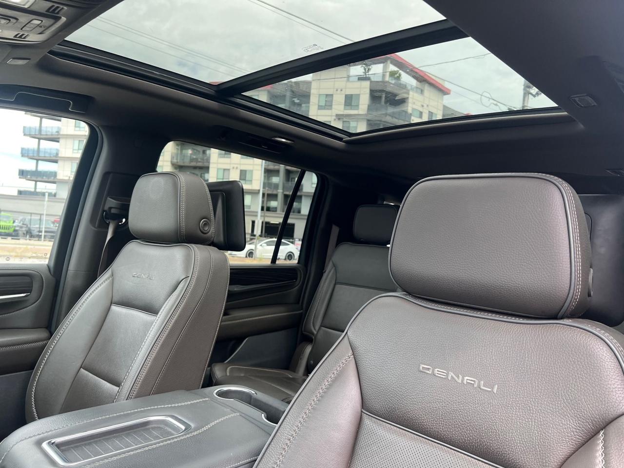 2021 GMC Yukon XL Denali Photo15
