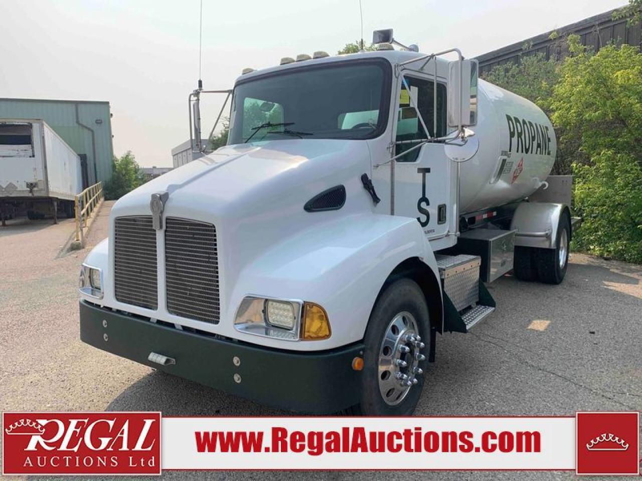 Used 2000 Kenworth T300 S/A for sale in Calgary, AB