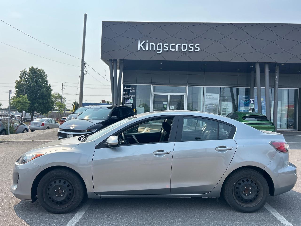 2012 Mazda MAZDA3 GS at Photo