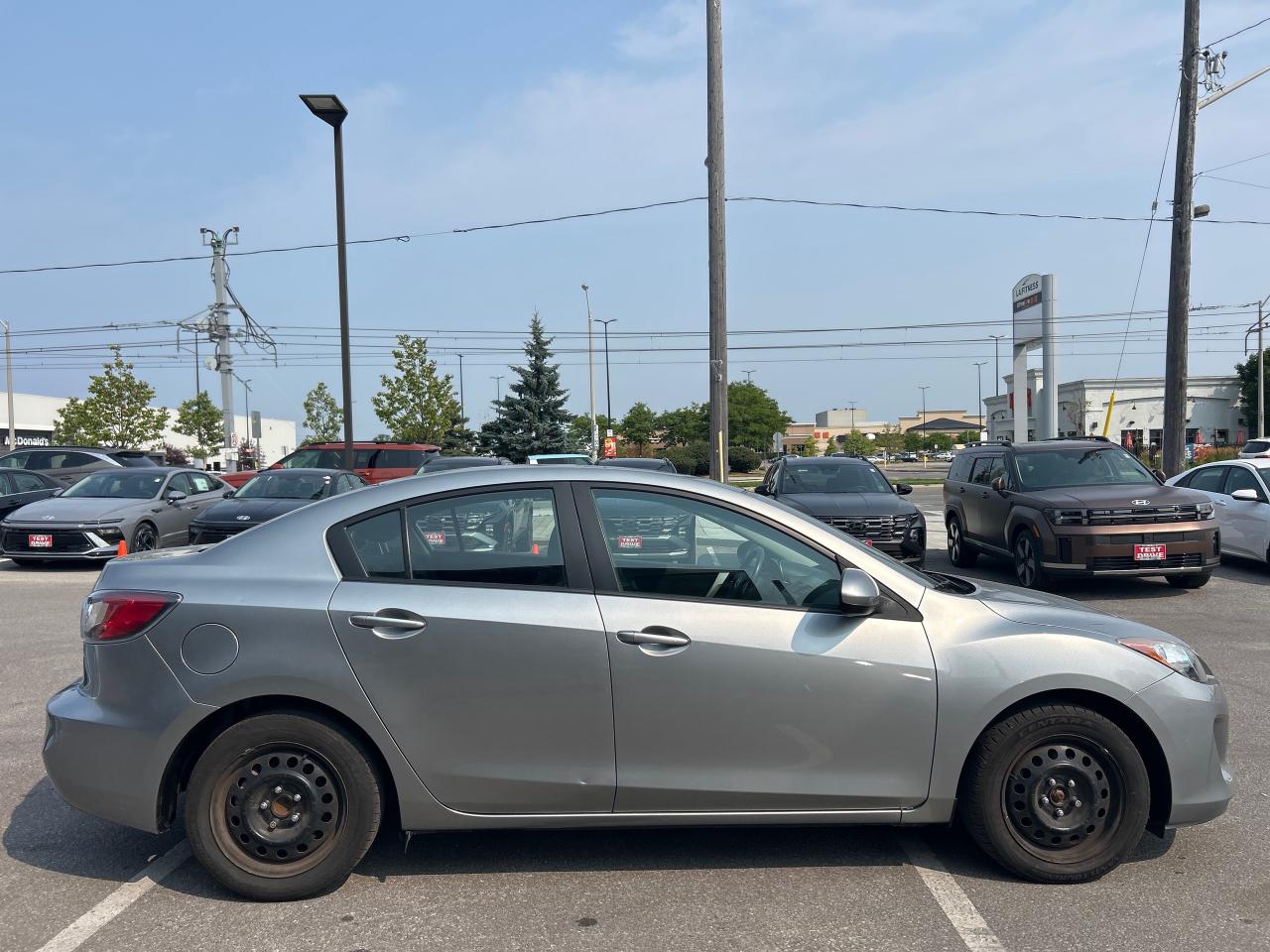 2012 Mazda MAZDA3 GS at Photo