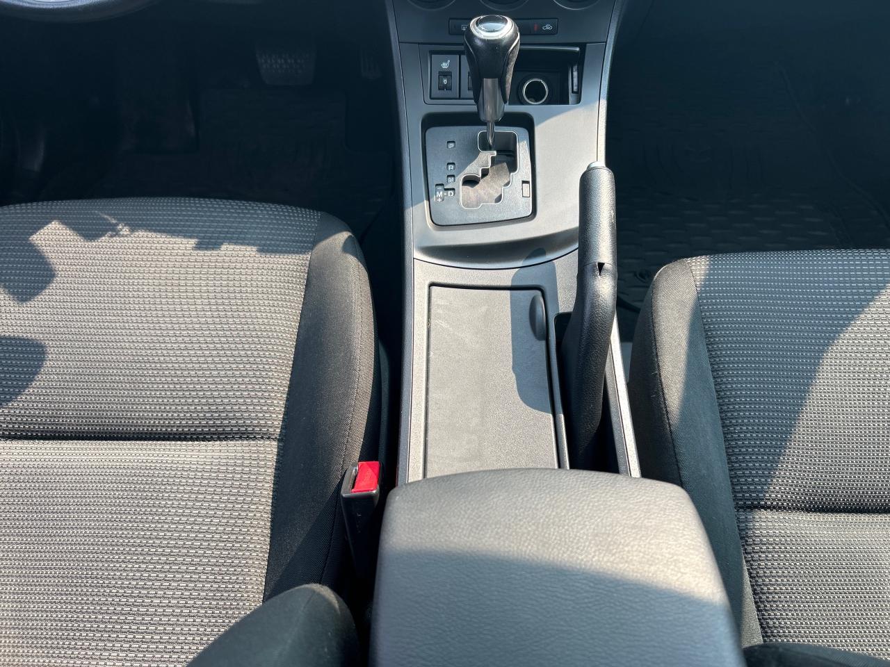 2012 Mazda MAZDA3 GS at Photo