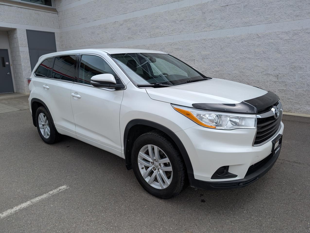 Used 2015 Toyota Highlander LE AWD for sale in Smithers, BC