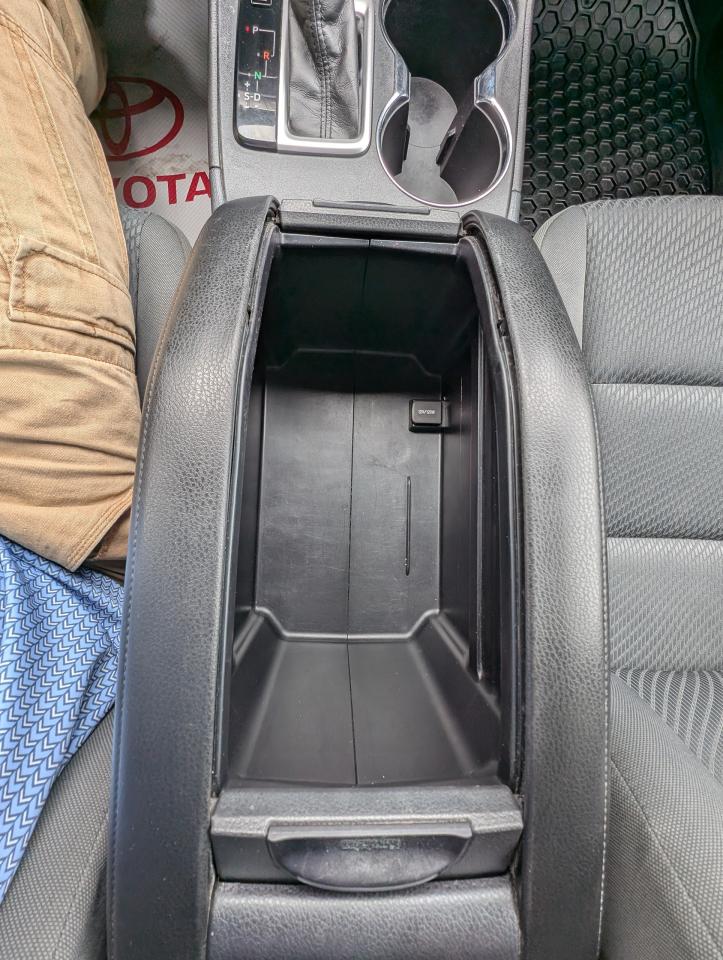 2015 Toyota Highlander LE AWD Photo