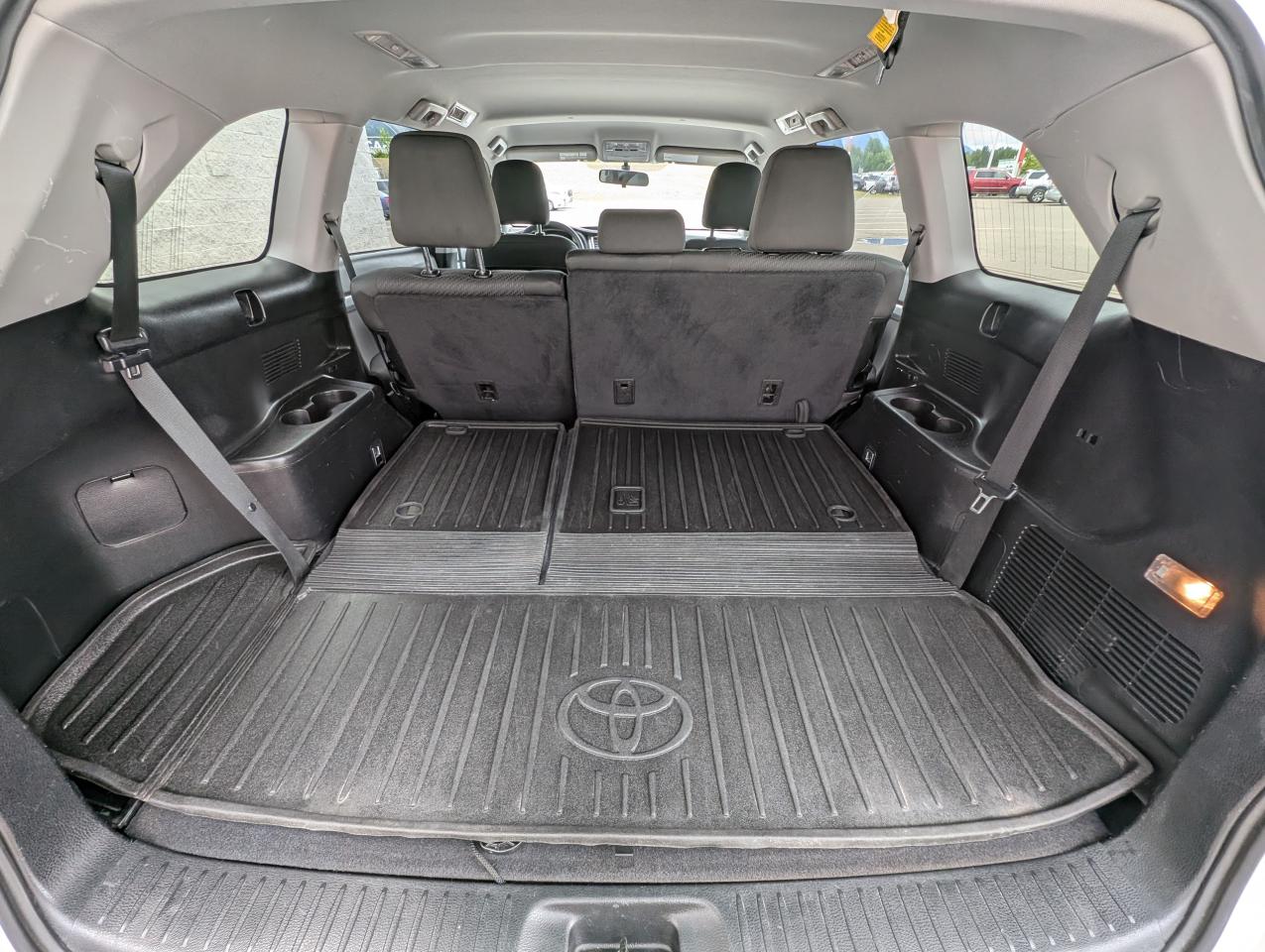 2015 Toyota Highlander LE AWD Photo