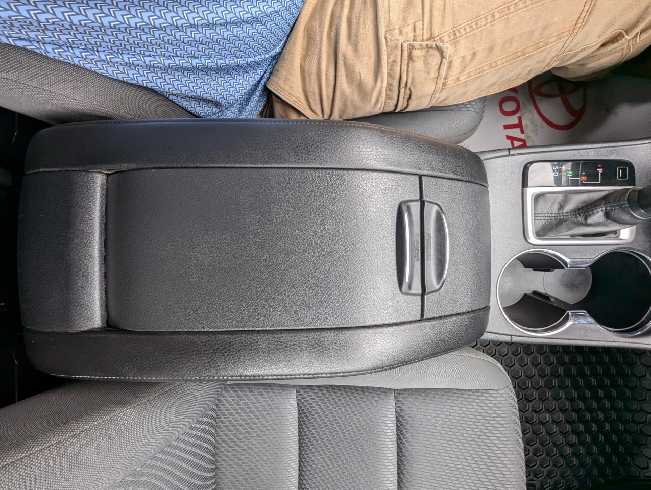 2015 Toyota Highlander LE AWD Photo
