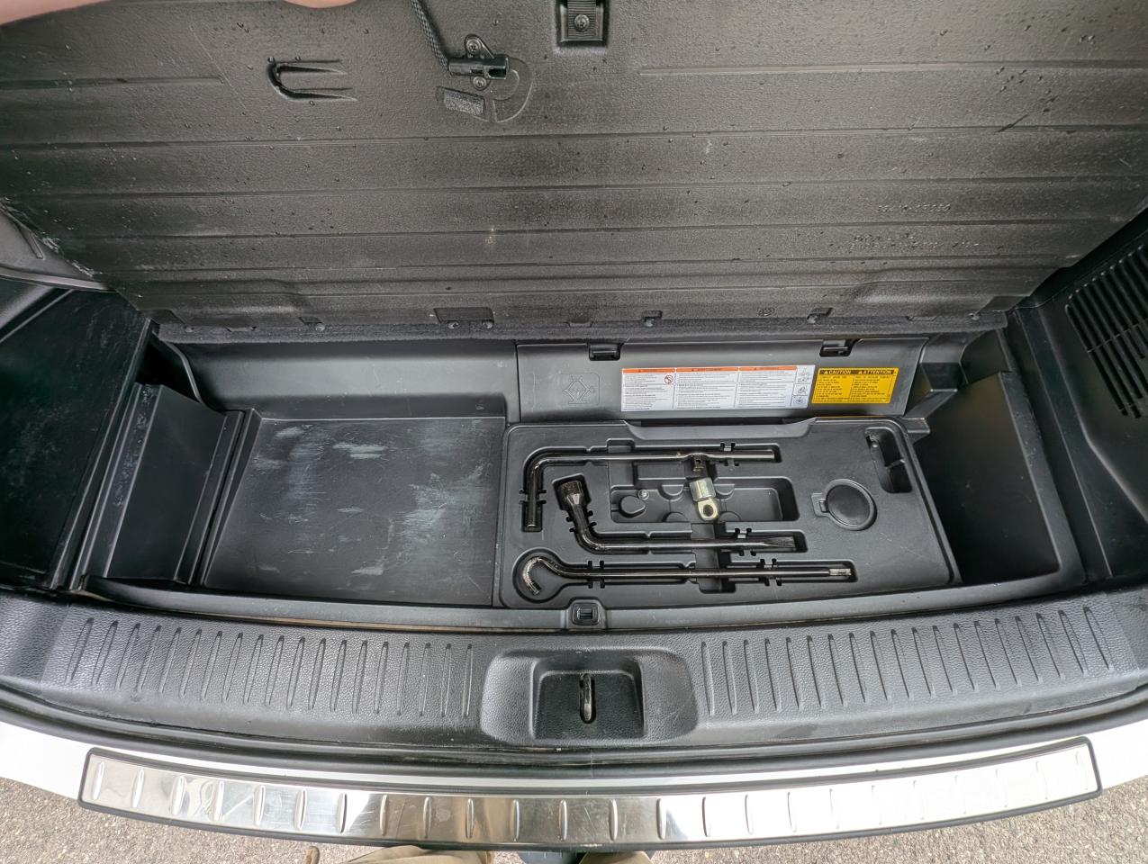 2015 Toyota Highlander LE AWD Photo