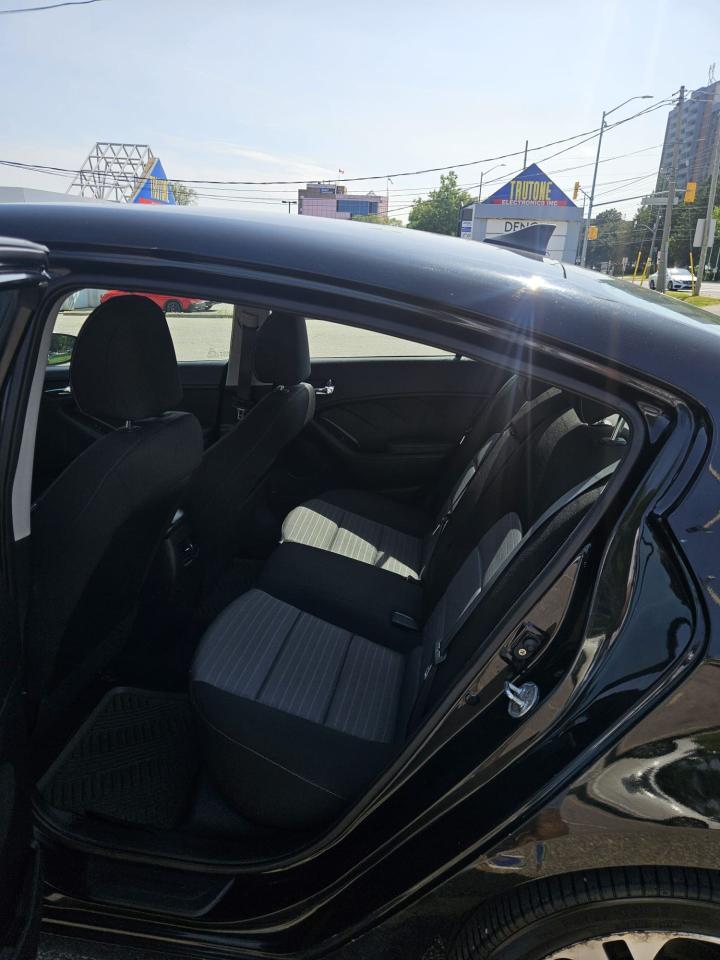 2014 Kia Forte 4dr Sdn Auto EX - Photo #16