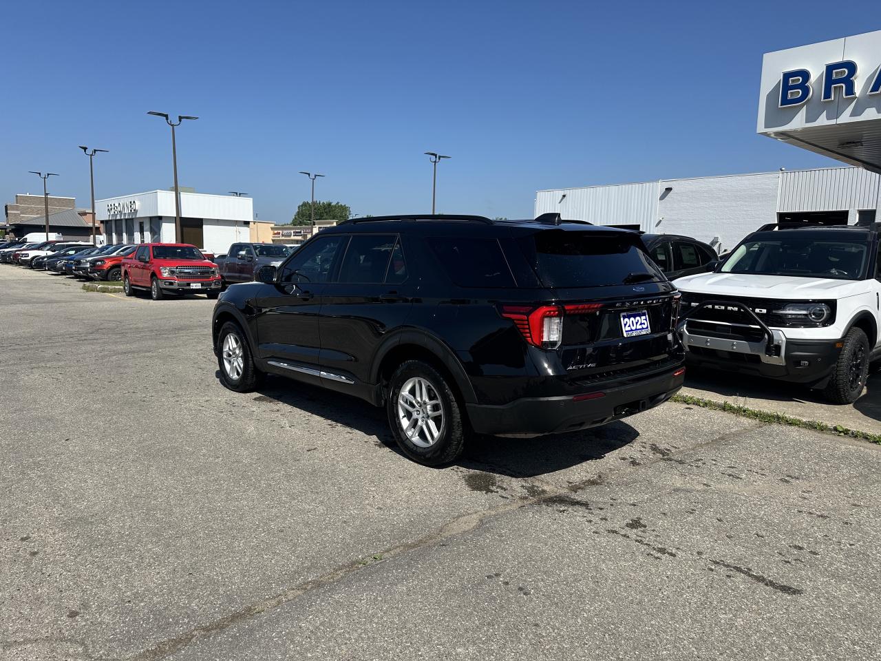 2025 Ford Explorer |AWD|7 PASSENGER|ONLY 20,000KM Photo