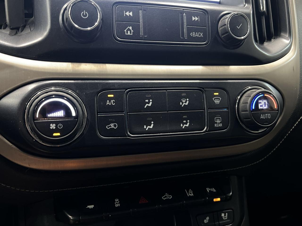 2019 GMC Canyon DENALI 4X4| LEATHER | CARPLAY | CREW| 20IN ALLOYS Photo