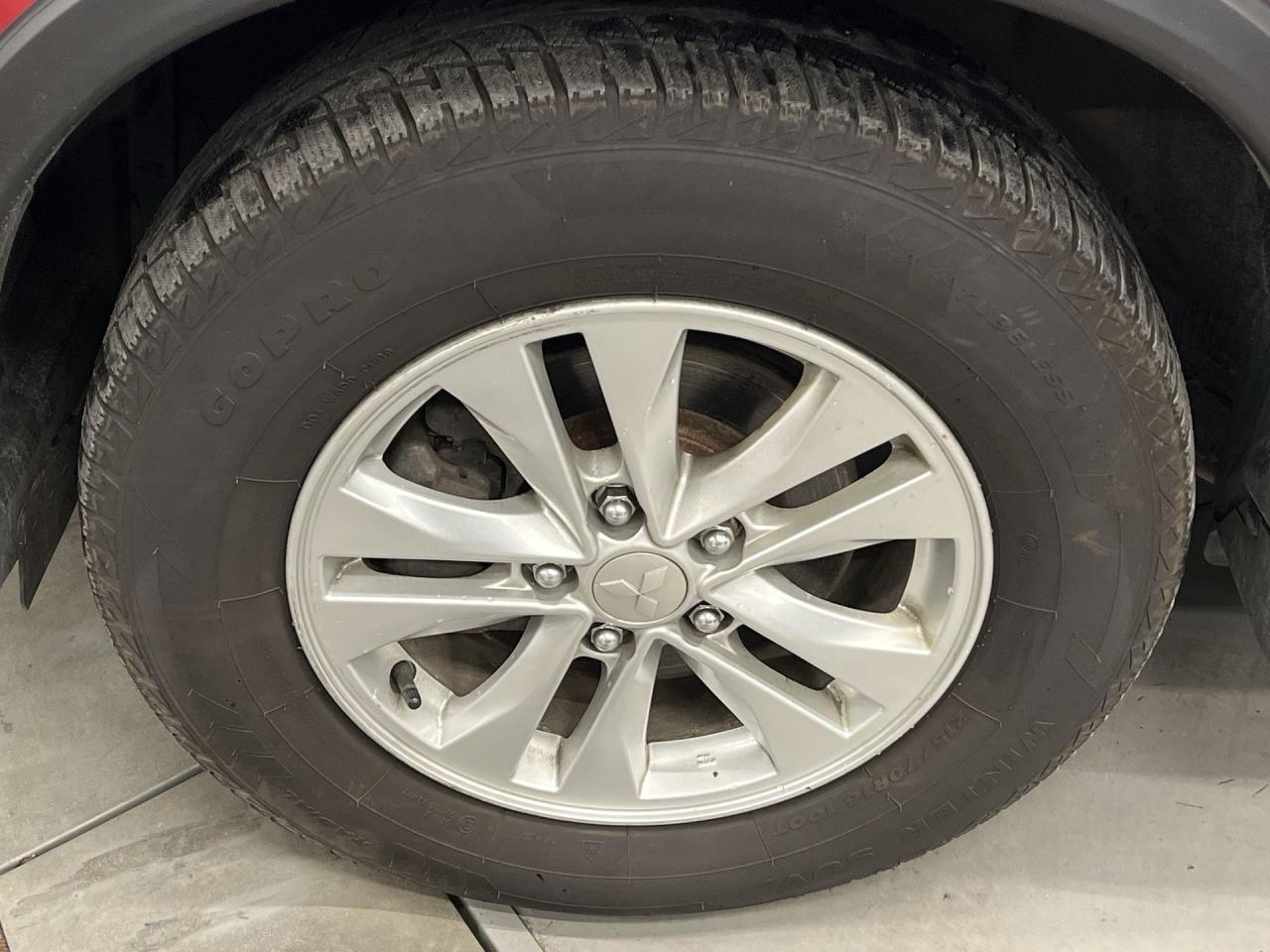 2021 Mitsubishi RVR SE AWD|HEATED SEATS|CARPLAY|REAR CAM|16IN ALLOYS Photo