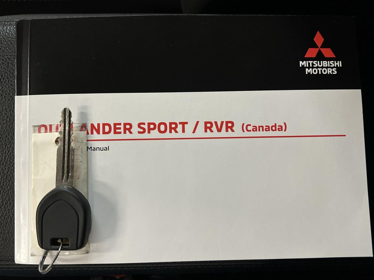 2021 Mitsubishi RVR SE AWD|HEATED SEATS|CARPLAY|REAR CAM|16IN ALLOYS Photo