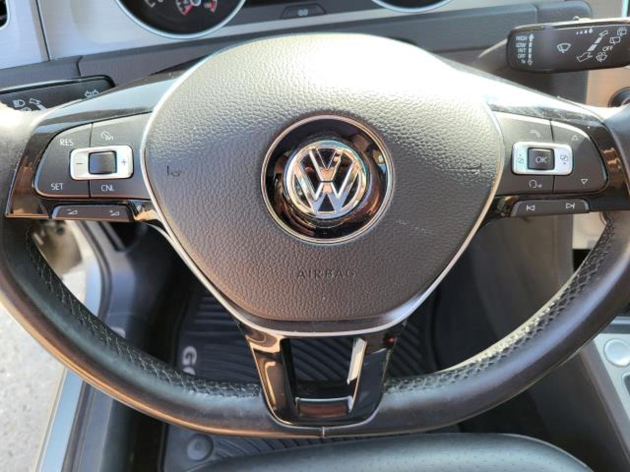 2016 Volkswagen Golf COMFORTLINE Photo