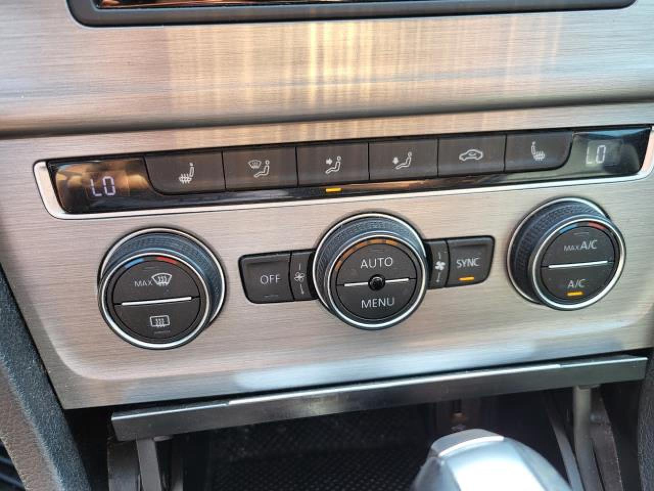 2016 Volkswagen Golf COMFORTLINE Photo