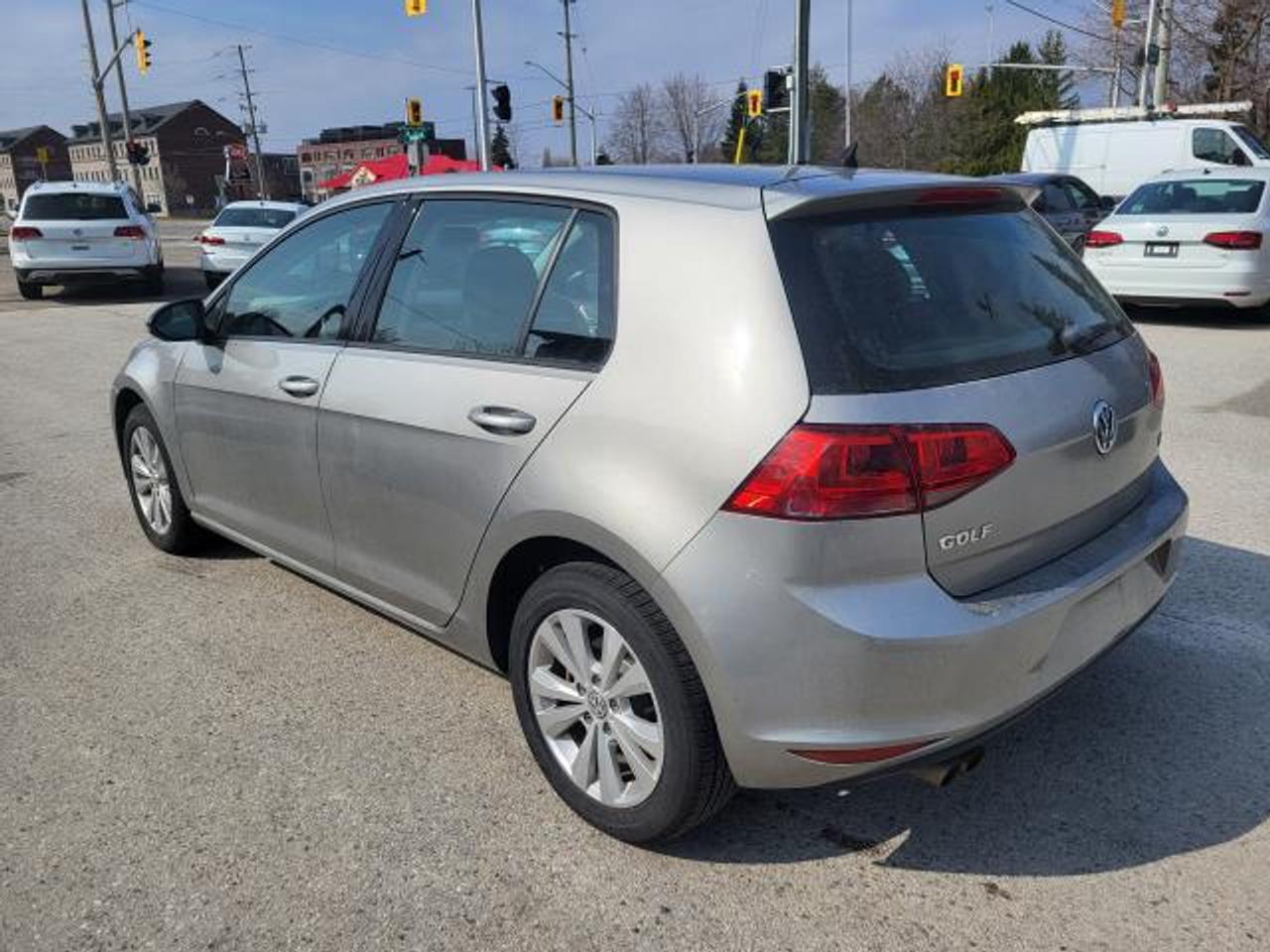 2016 Volkswagen Golf COMFORTLINE Photo4