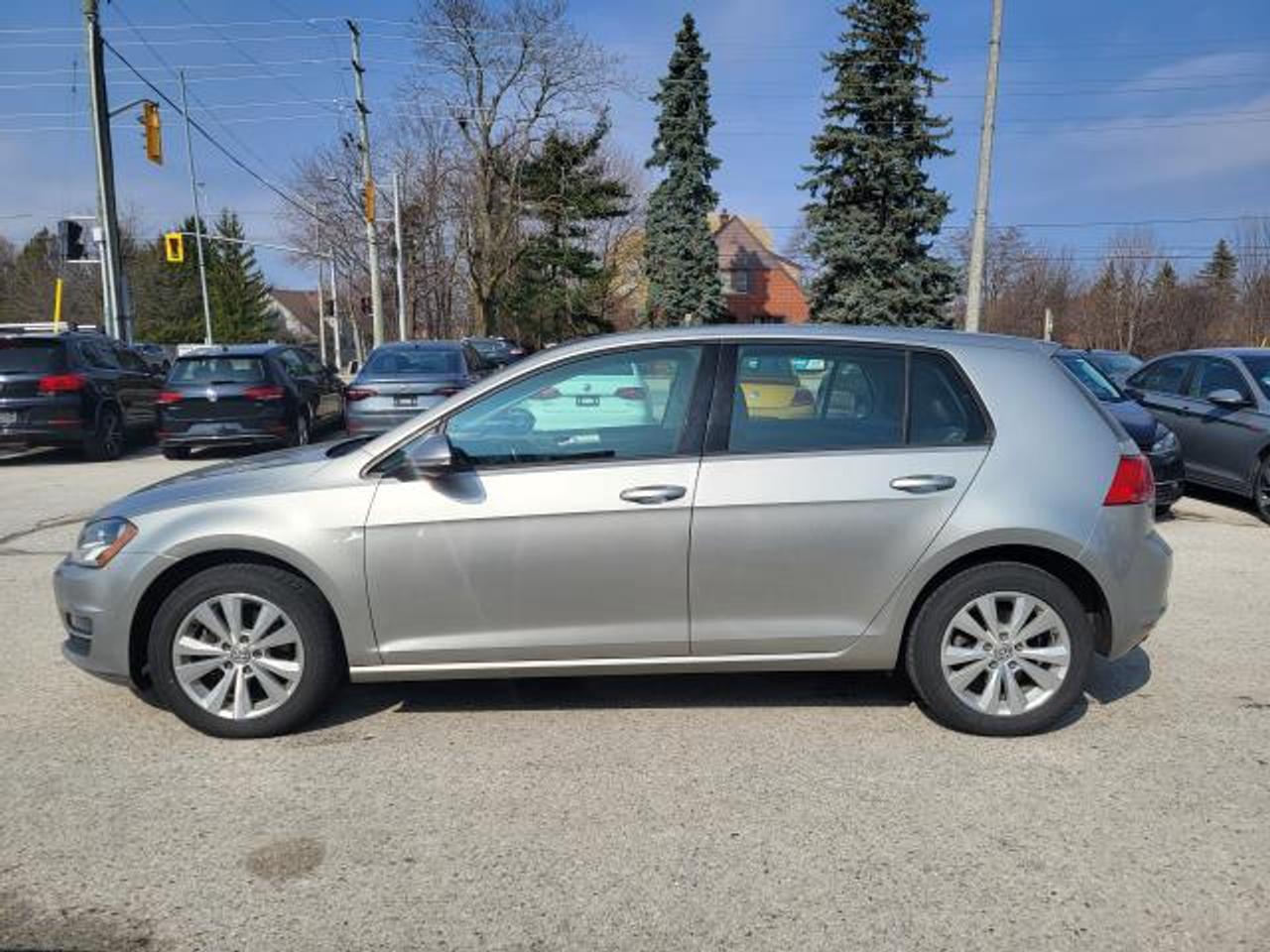 2016 Volkswagen Golf COMFORTLINE Photo