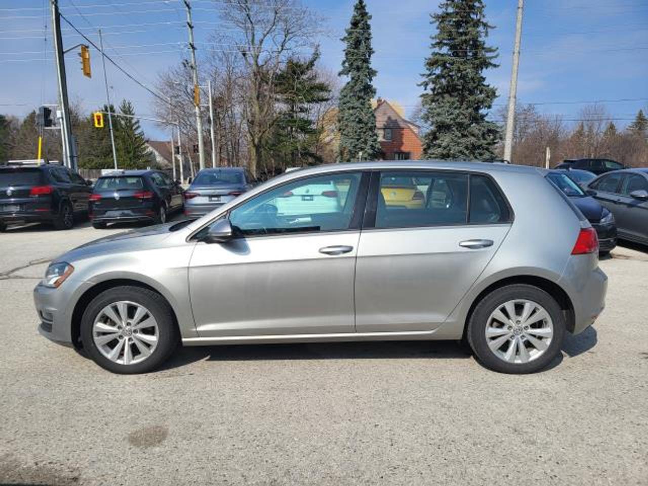 2016 Volkswagen Golf COMFORTLINE Photo