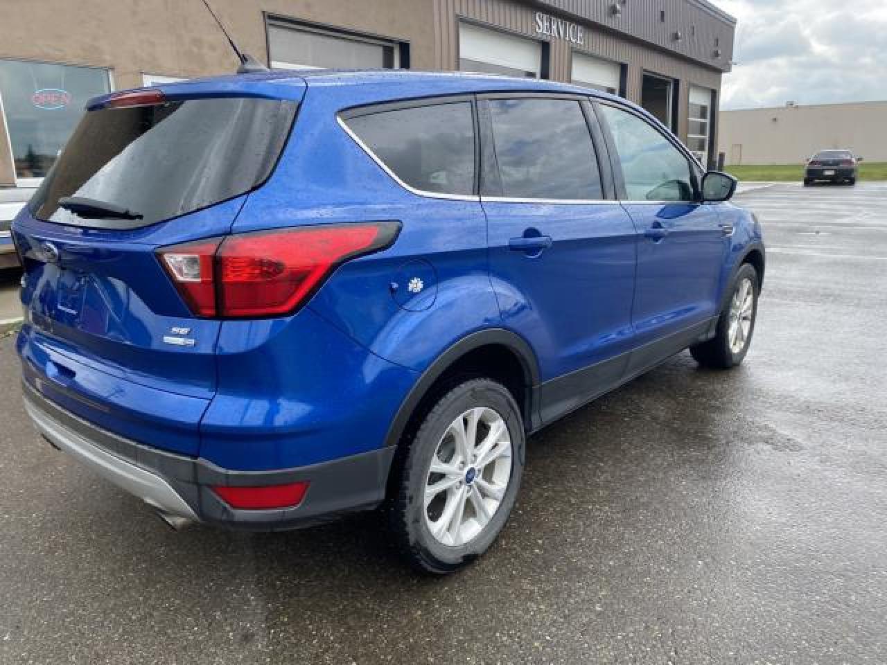 2019 Ford Escape SE 4WD - Photo #2