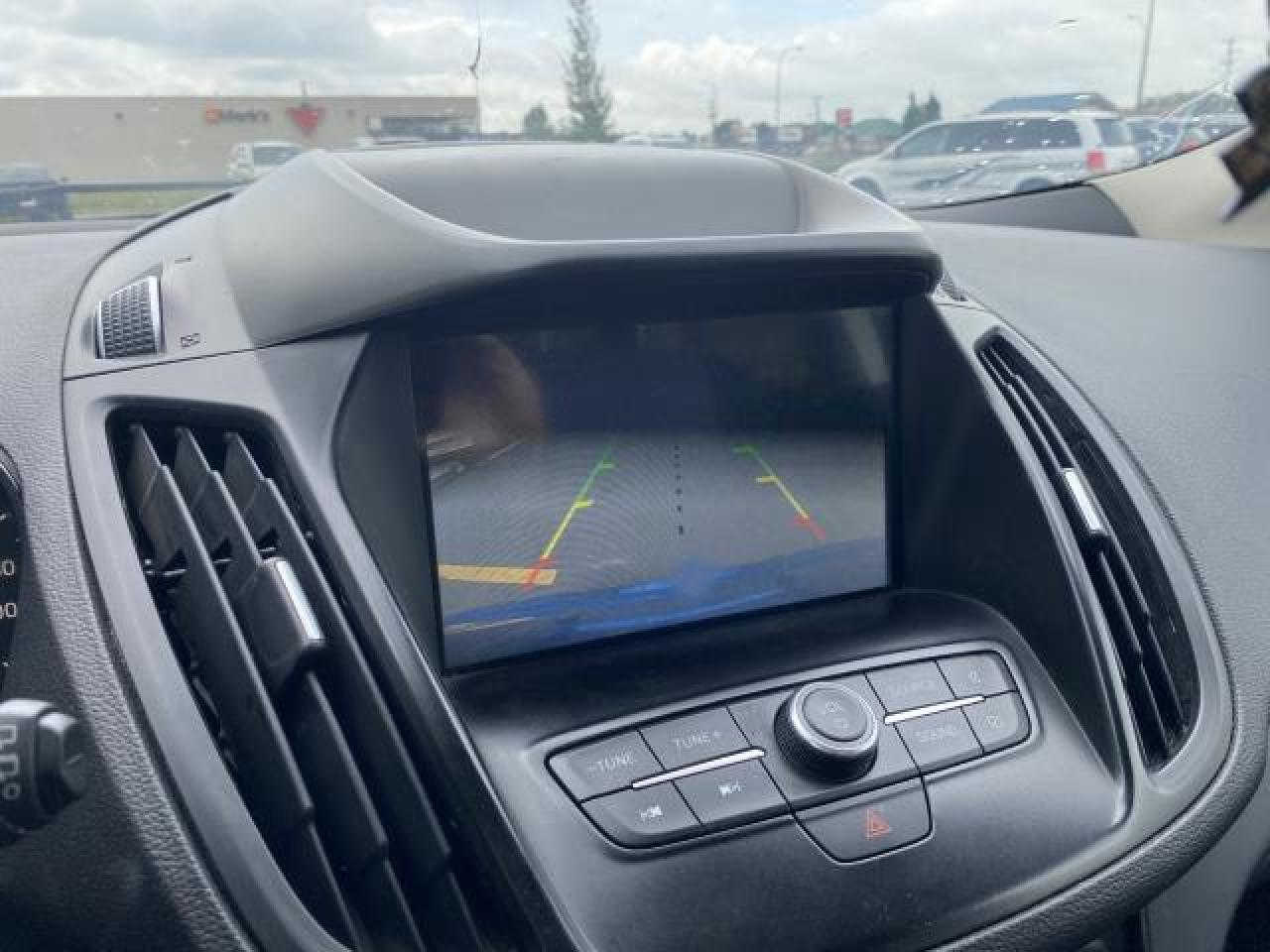 2019 Ford Escape SE 4WD - Photo #14