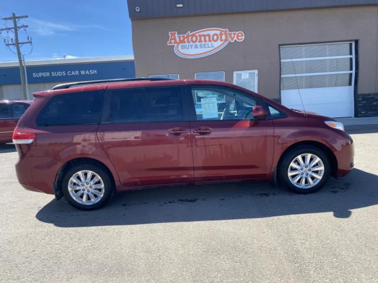Used 2012 Toyota Sienna LE AWD 7-PASSENGER V for sale in Stettler, AB