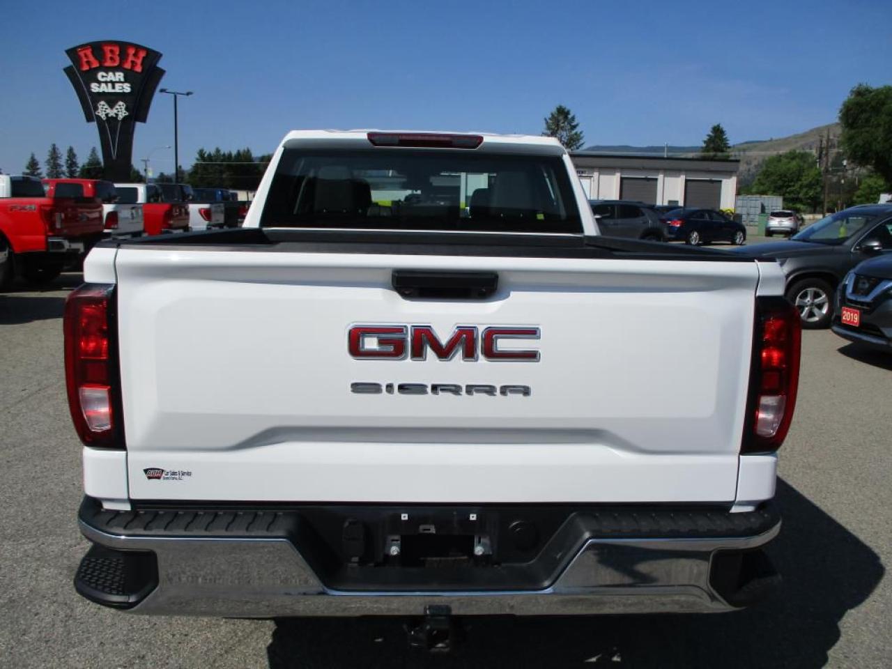 2023 GMC Sierra 1500 CREW PRO 4X4 Photo7