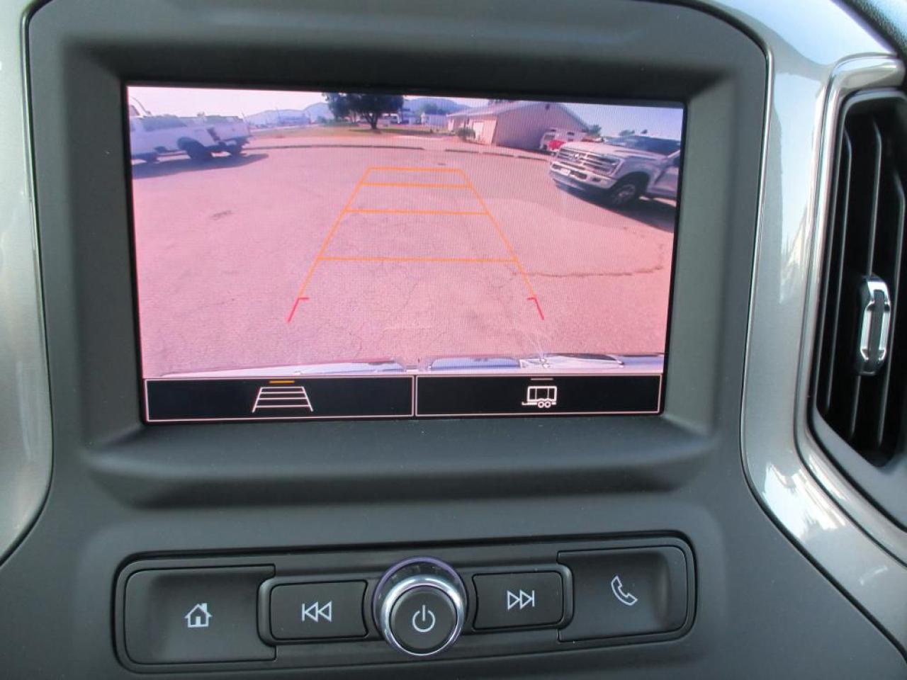 2023 GMC Sierra 1500 CREW PRO 4X4 Photo17