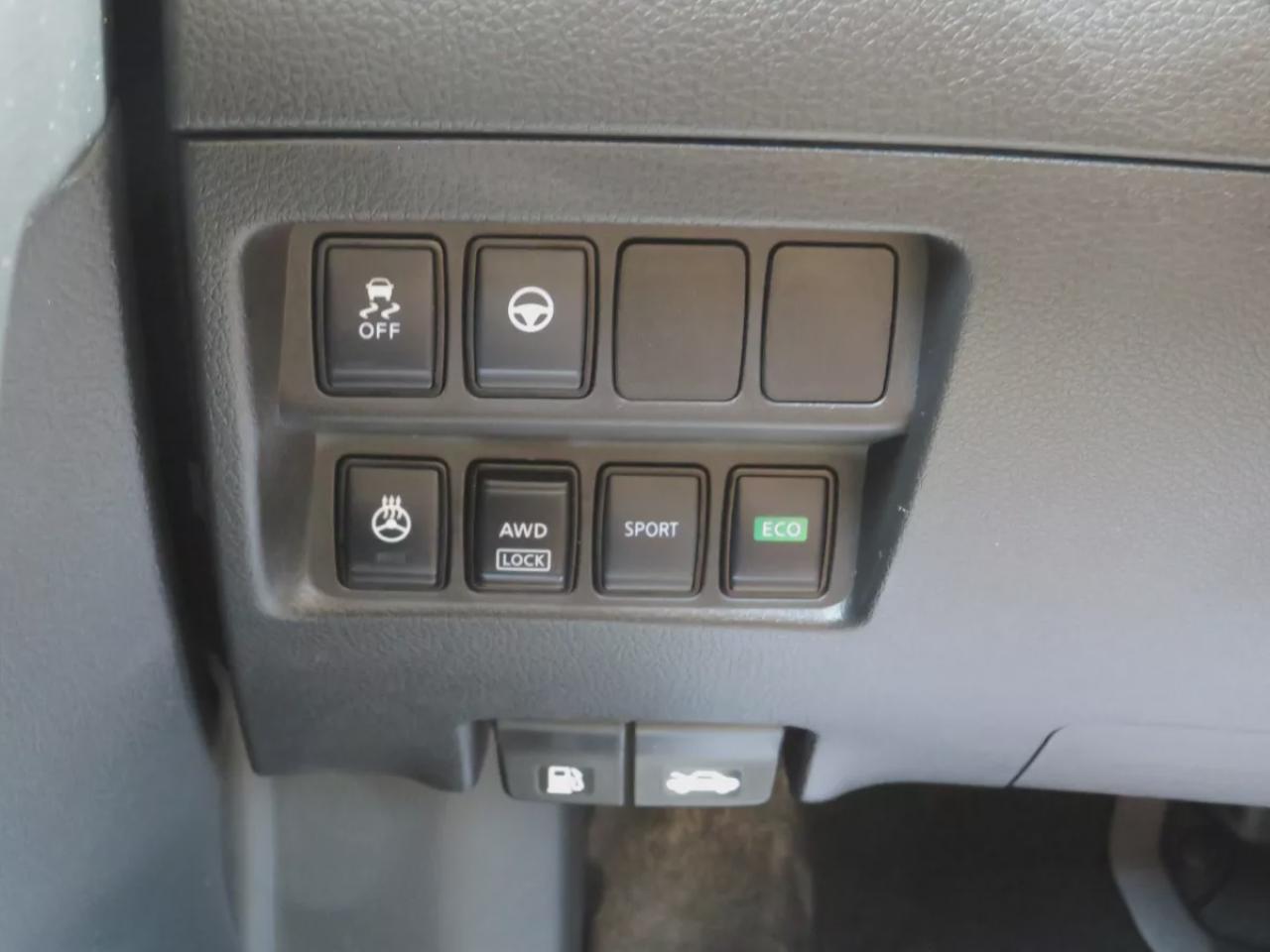 2023 Nissan Qashqai SL (**CLEAN TITLE/NO ACCIDENTS!!**SAFETY/CERTIFIED!!**AWD**ALLOY RIMS**REMOTE START**LEATHER**SUNROOF**POWER SEATS**MEMORY SEATS**DUAL CLIMATE CONTROL**HEATED SEATS/STEERING WHEEL**REVERSE CAMERA**NAVIGATION**PUSH BUTTON START**DIGITAL TOUCHSCREEN**CRUISE Photo