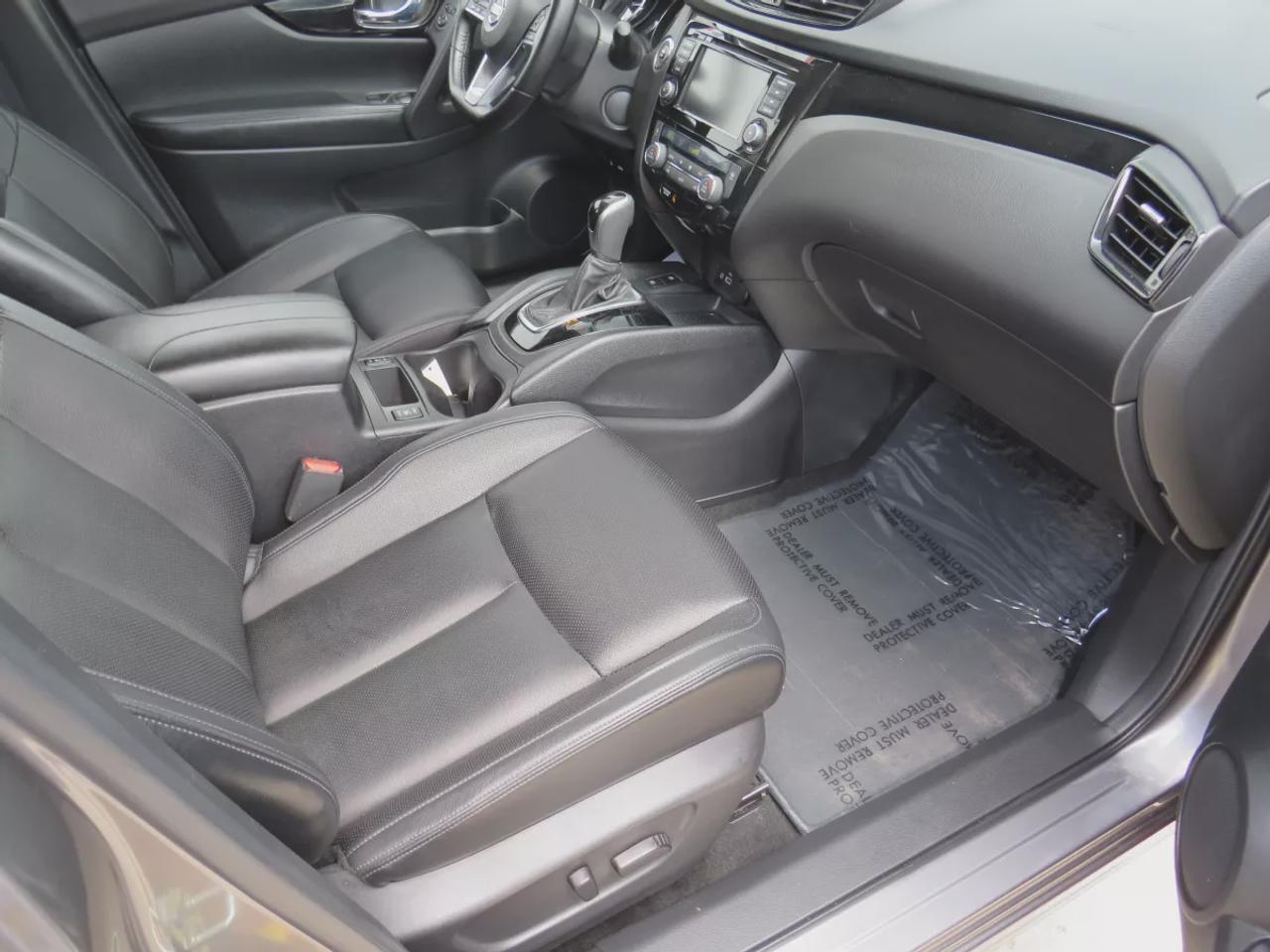 2023 Nissan Qashqai SL | Clean Title | No Accidents | Safety Certified | AWD | Alloy Rims | Remote Start | Leather | Sunroof | Power Seats | Memory Seats | Dual Climate Control | Heated Seats & Steering Wheel | Reverse Camera | Navigation | Push Button Start  | Touchscreen Photo