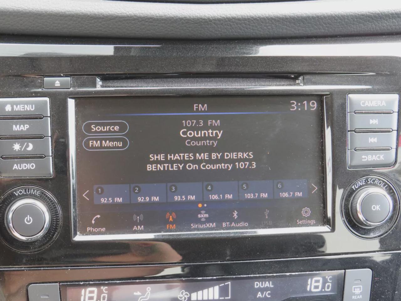 2023 Nissan Qashqai SL | Clean Title | No Accidents | Safety Certified | AWD | Alloy Rims | Remote Start | Leather | Sunroof | Power Seats | Memory Seats | Dual Climate Control | Heated Seats & Steering Wheel | Reverse Camera | Navigation | Push Button Start  | Touchscreen Photo