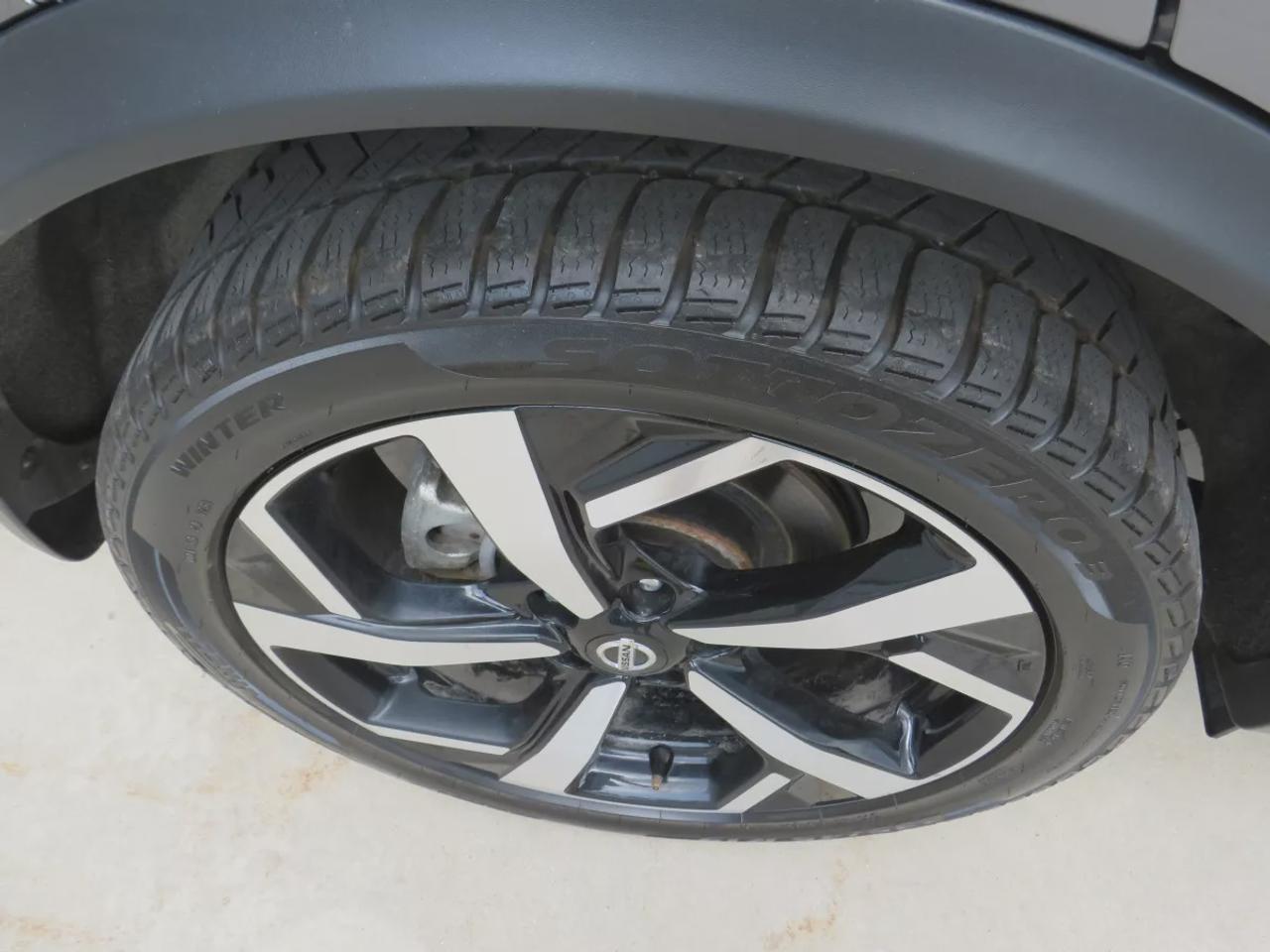 2023 Nissan Qashqai SL | Clean Title | No Accidents | Safety Certified | AWD | Alloy Rims | Remote Start | Leather | Sunroof | Power Seats | Memory Seats | Dual Climate Control | Heated Seats & Steering Wheel | Reverse Camera | Navigation | Push Button Start  | Touchscreen Photo